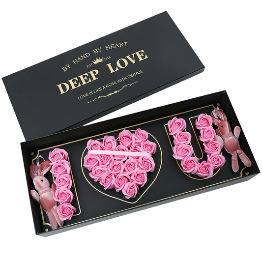 Very cute box with "I <3 U" made of roses